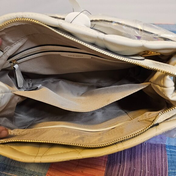 Nine West Mariam Jet Set Large Carryall Bag, NWT - Picture 4 of 6